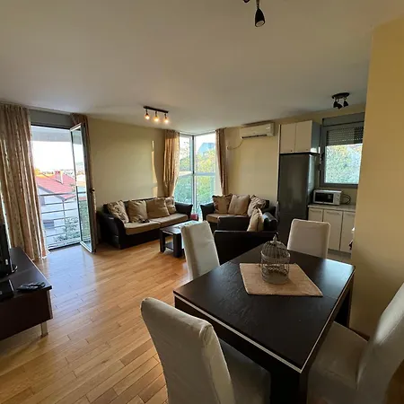 Gorica C Apartment *